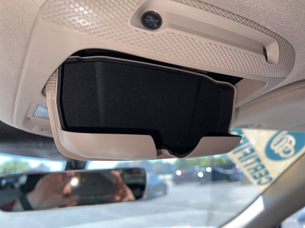 Used 2022 Lincoln Nautilus Reserve w/ Class II Trailer Tow Package image 22