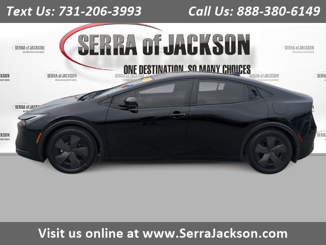 Used 2023 Toyota Prius LE image 1