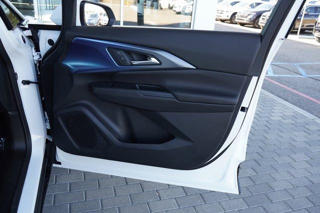 New 2025 Chevrolet Equinox EV LT image 14