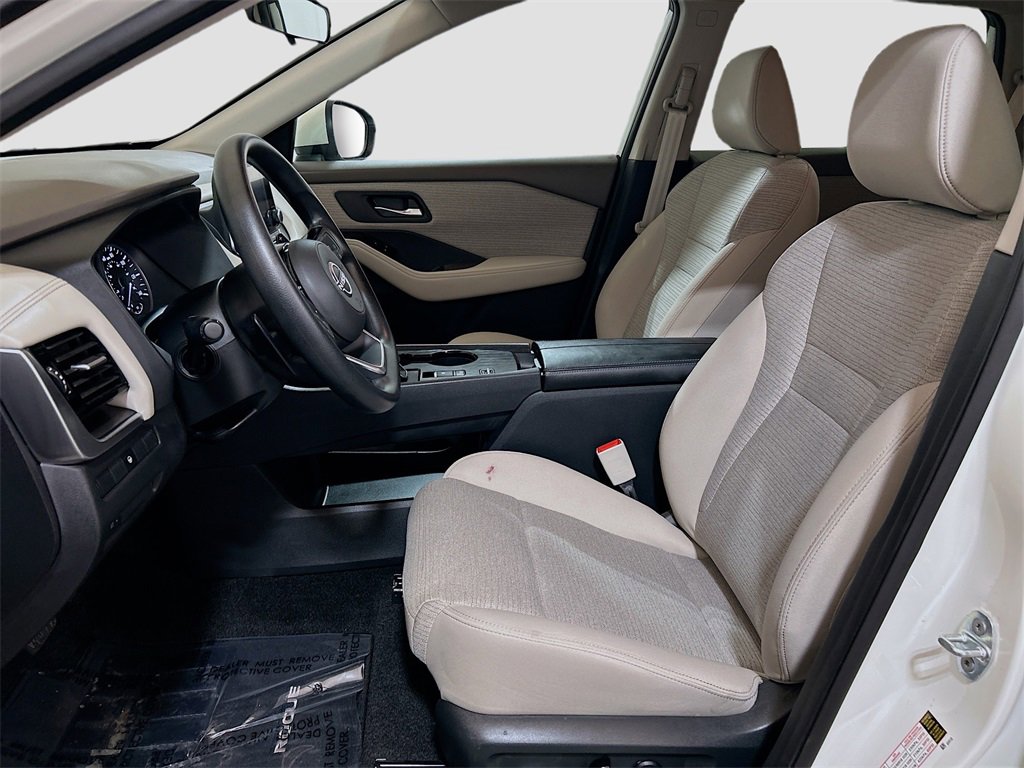 Used 2023 Nissan Rogue SV image 17