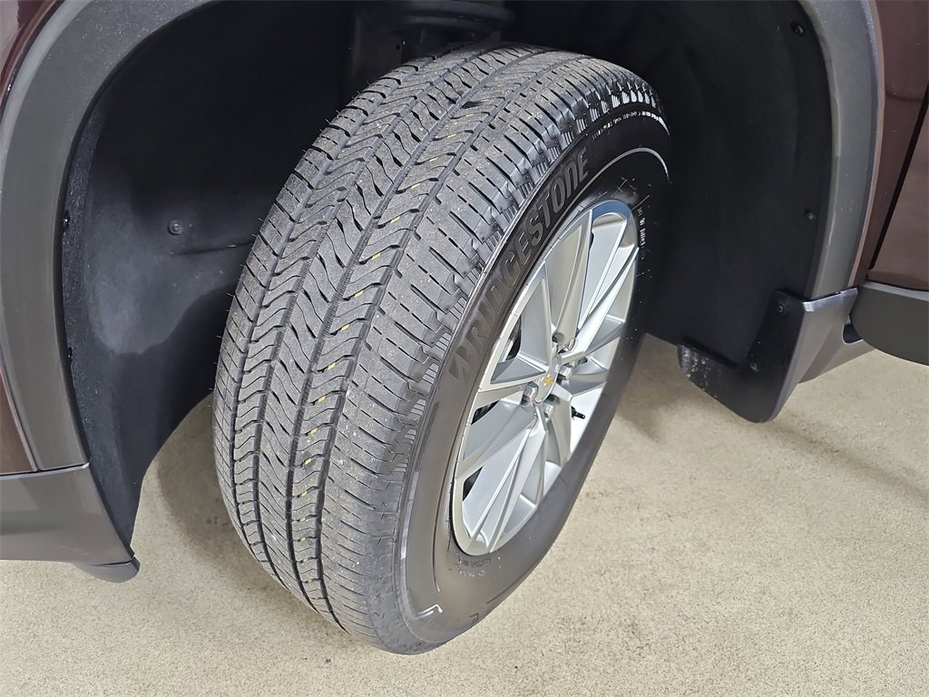 Certified 2023 Chevrolet Traverse LT image 38