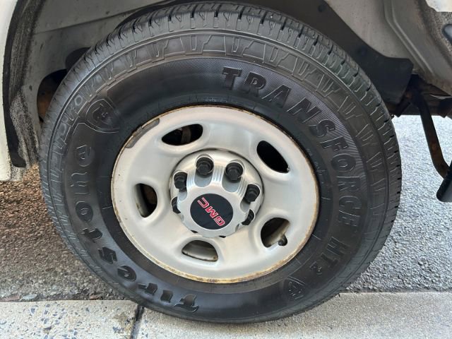 Used 2013 GMC Savana 3500 image 37