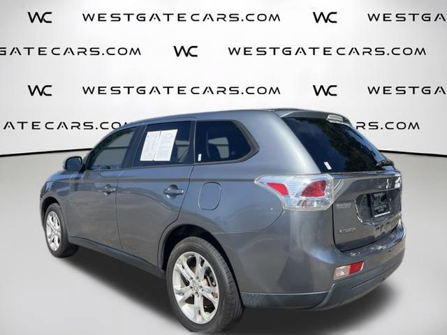 Used 2014 Mitsubishi Outlander SE AWD/4WD image 10