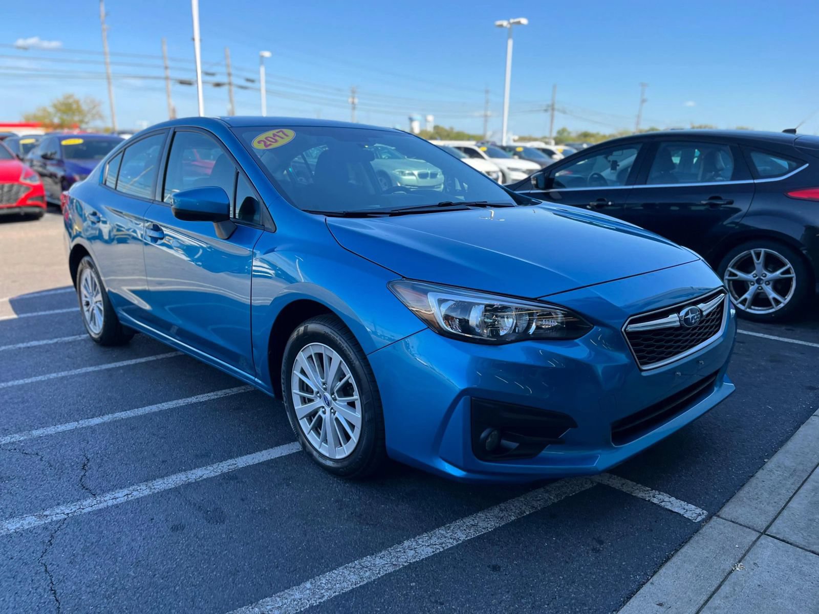 Used 2017 Subaru Impreza 2.0i Premium w/ BSD & Rcta/SRF/Eyesight AWD/4WD image 2