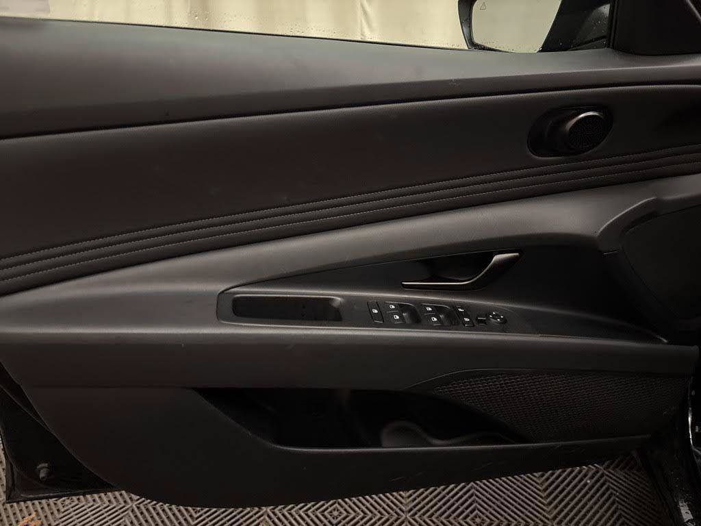 New 2026 Hyundai Elantra Sport FWD image 9