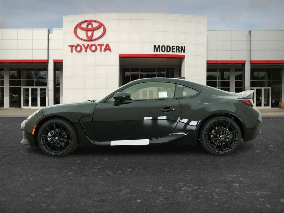 New 2026 Toyota GR86 Premium RWD image 2