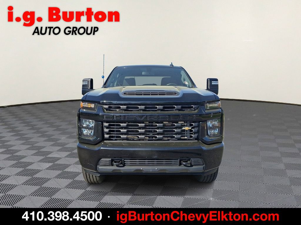 Used 2021 Chevrolet Silverado 2500 Custom w/ Custom Value Package image 2