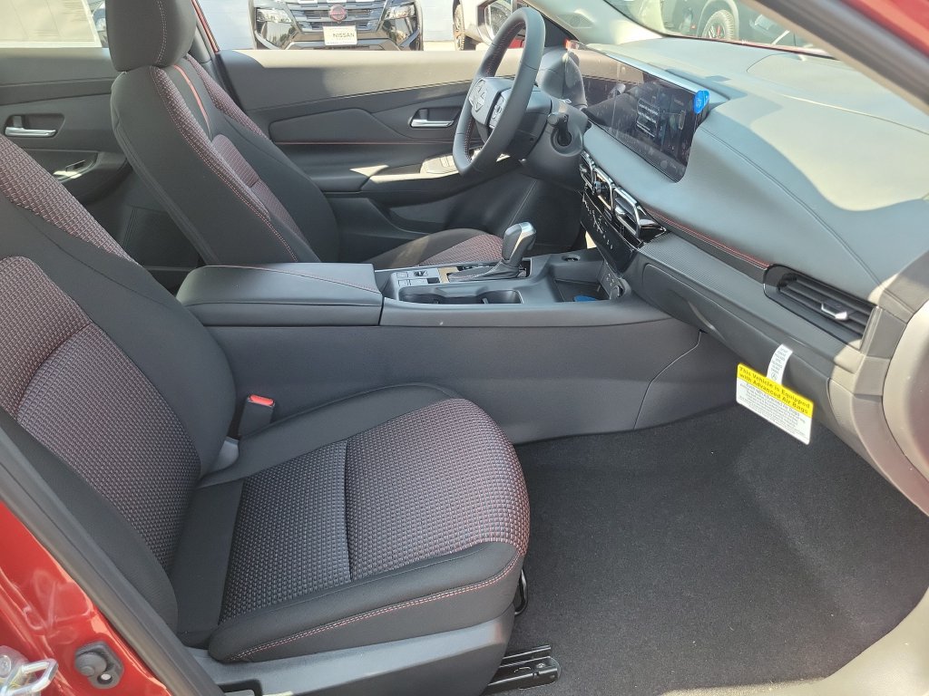 New 2027 Nissan Sentra SR FWD image 11
