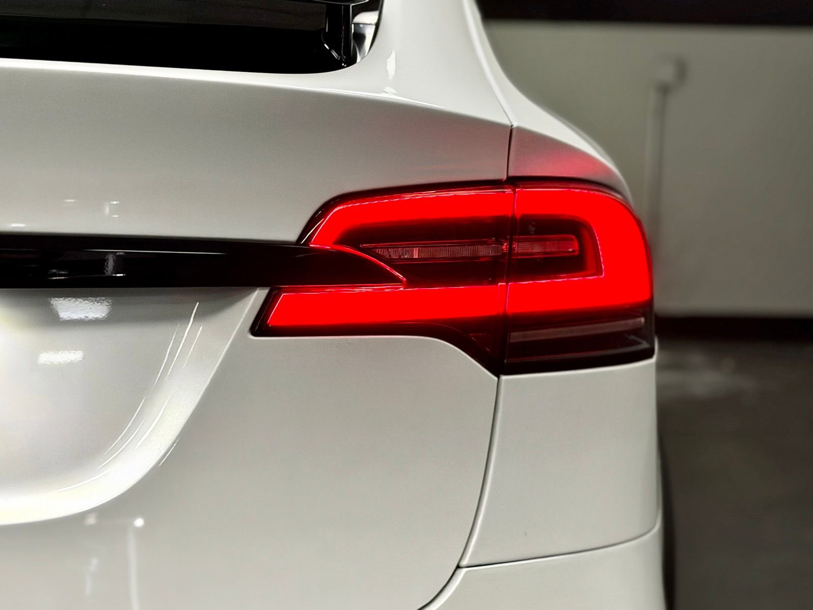 Used 2022 Tesla Model X AWD/4WD image 15