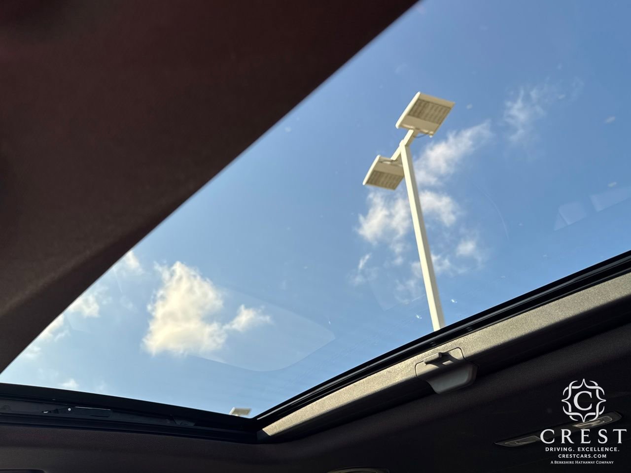 Used 2023 Buick Enclave Avenir image 21