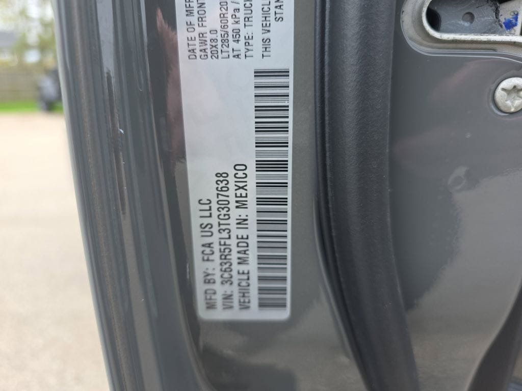 New 2026 RAM 2500 Laramie AWD/4WD image 36