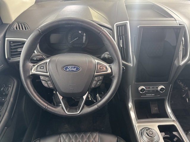 Used 2024 Ford Edge Titanium image 31