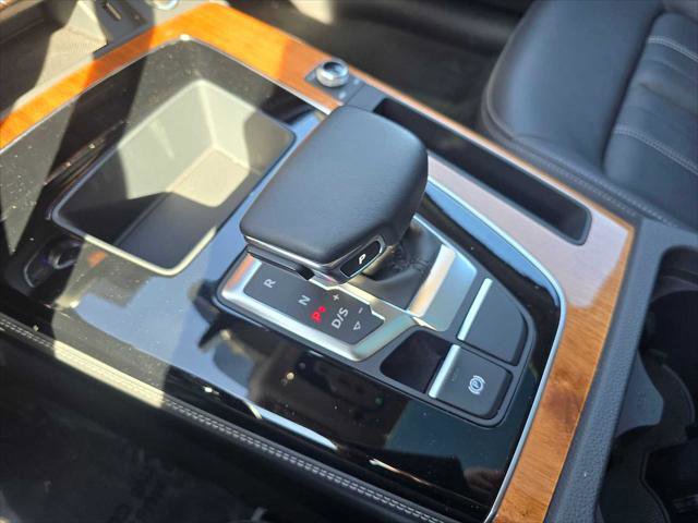 Used 2023 Audi Q5 2.0T Premium Plus w/ Premium Plus Package AWD/4WD image 31