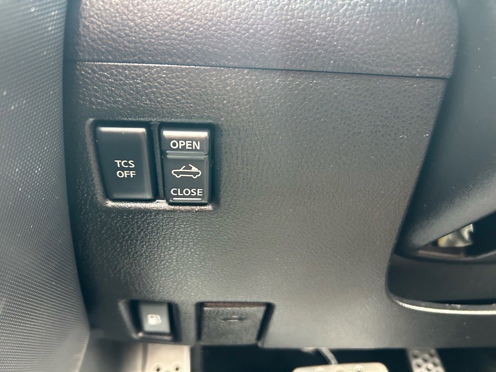 Used 2005 Nissan 350Z Touring image 37