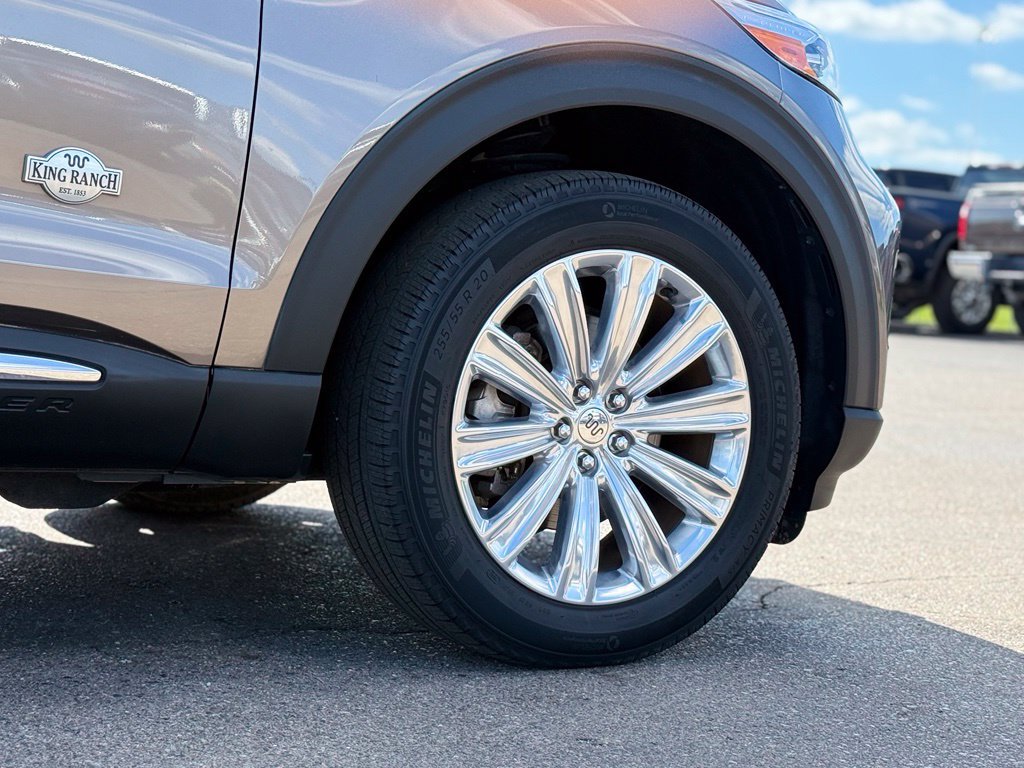 Certified 2021 Ford Explorer King Ranch w/ Premium Technology Package AWD/4WD image 46