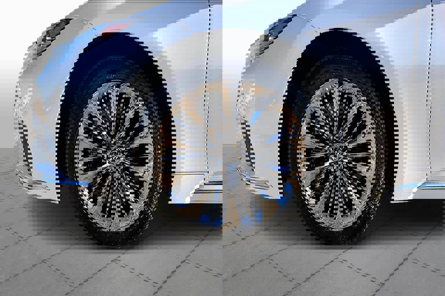 Used 2021 Lexus LS 500 w/ Interior Upgrade Package image 10