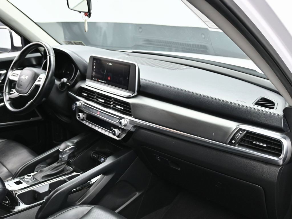Used 2022 Kia Telluride LX image 36