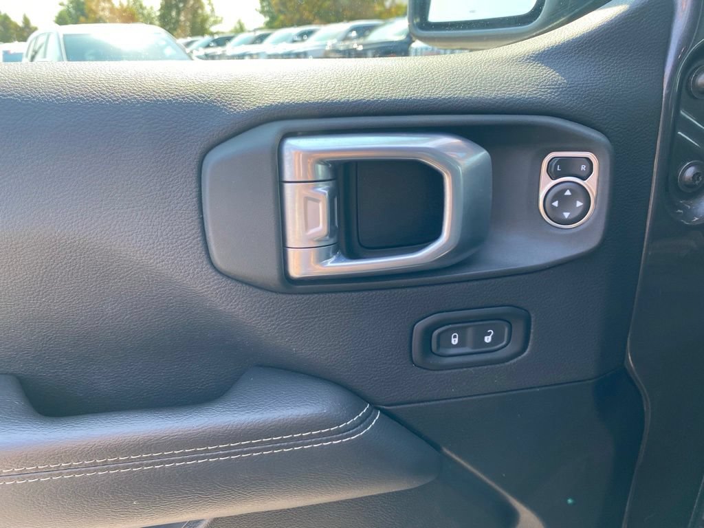 Used 2021 Jeep Gladiator Overland w/ Popular Equipment Package AWD/4WD image 17