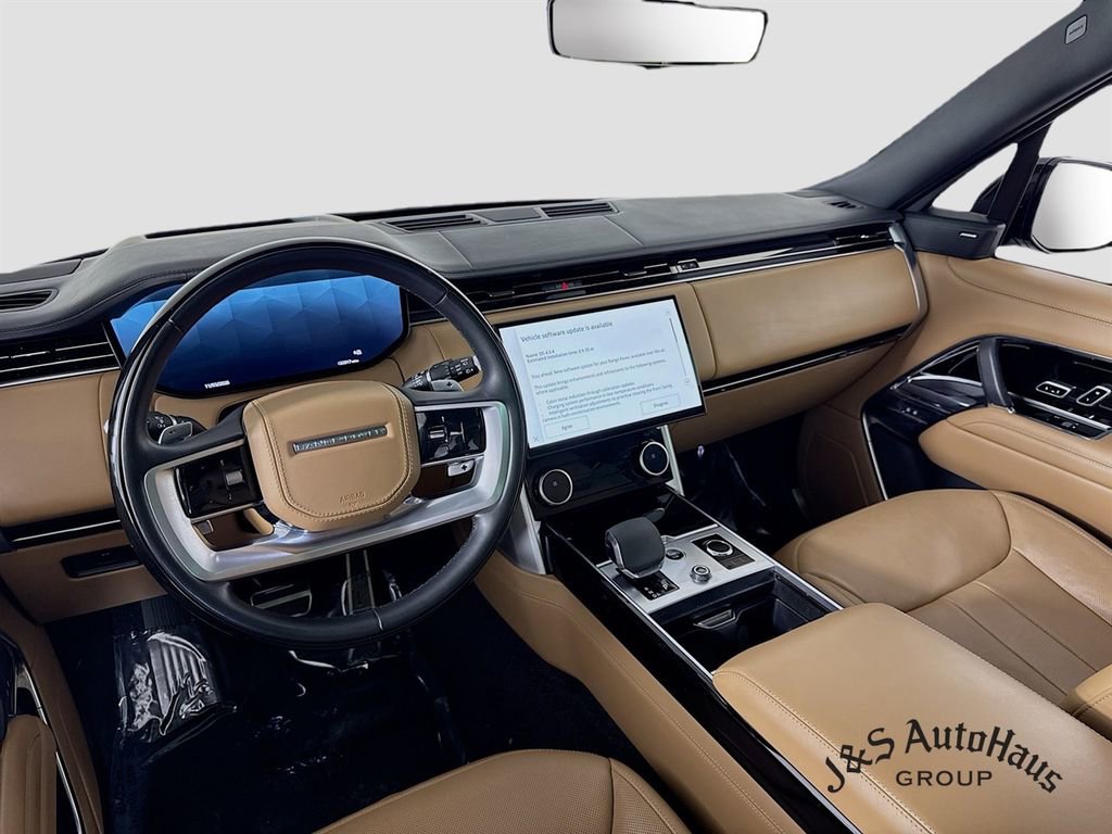 Used 2023 Land Rover Range Rover Long Wheelbase SE AWD/4WD image 30