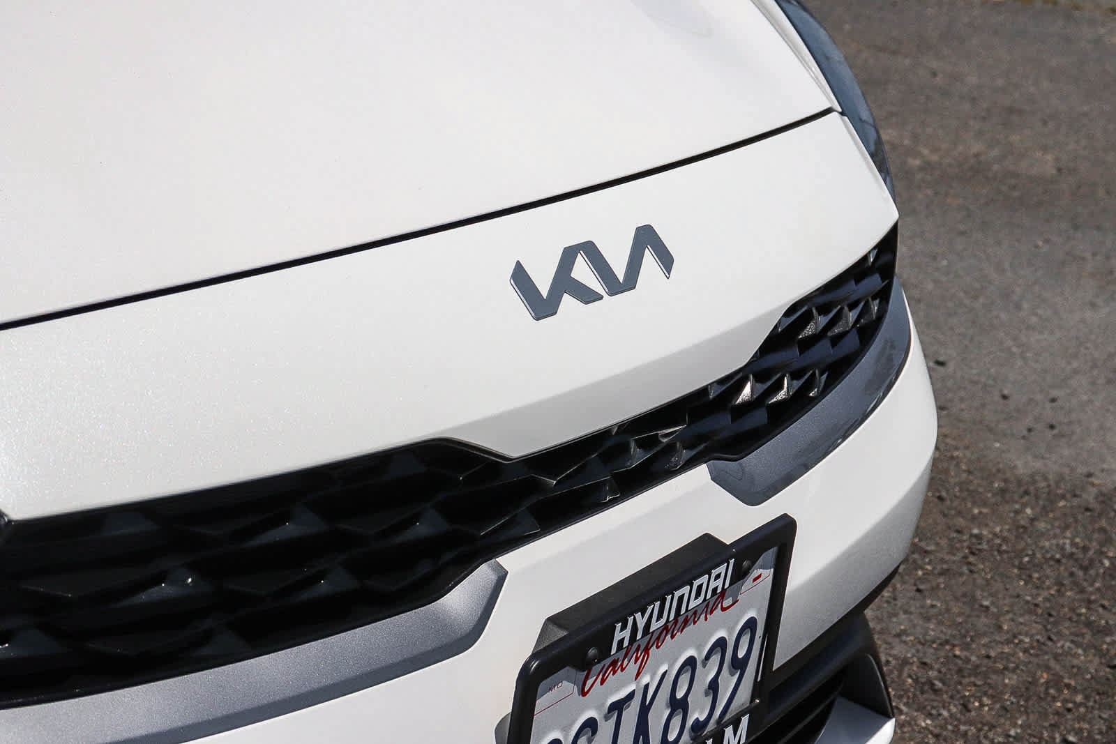 Used 2023 Kia Forte LXS w/ LXS Technology Package FWD image 6