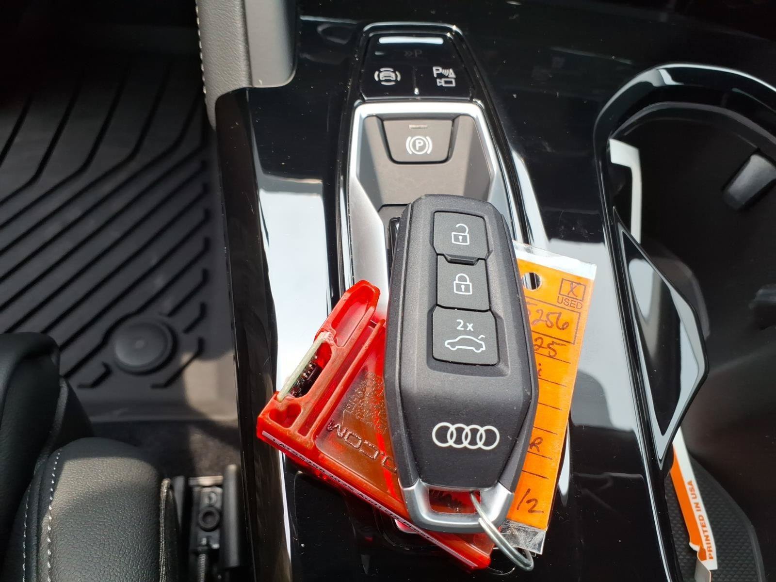 Used 2025 Audi Q5 Prestige AWD/4WD image 30