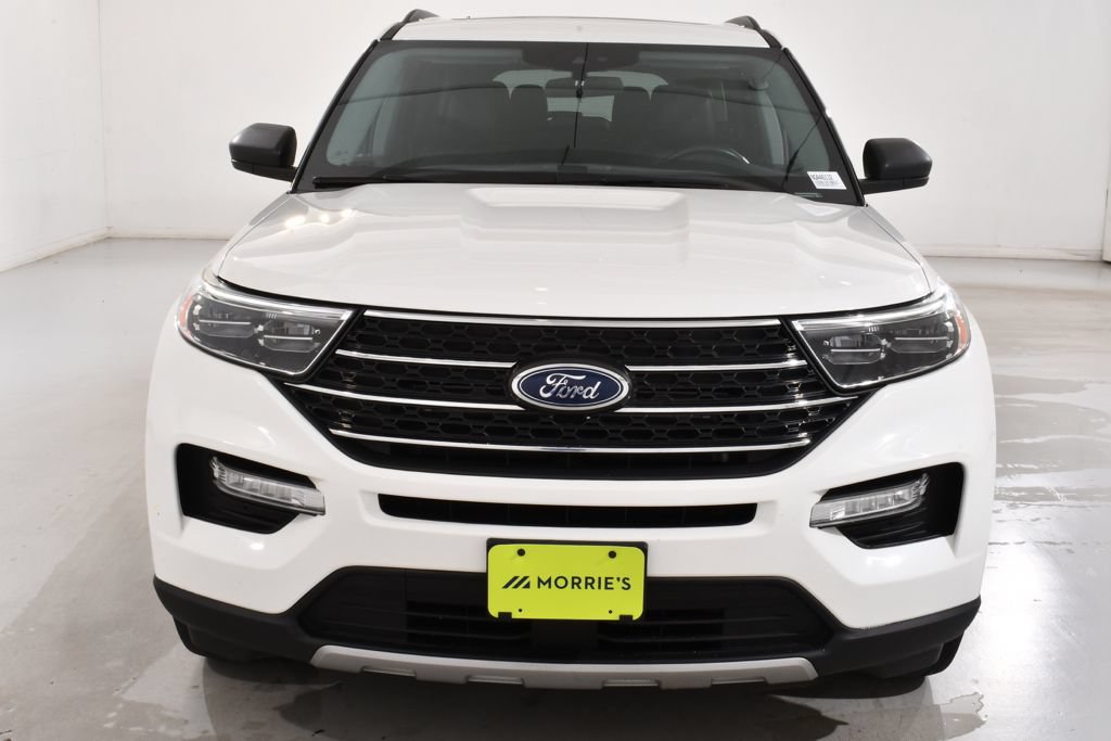 Used 2022 Ford Explorer XLT w/ Equipment Group 202A AWD/4WD image 3