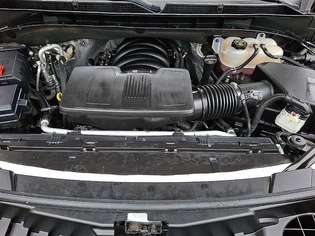 Used 2024 GMC Yukon Denali w/ Advanced Technology Package image 31