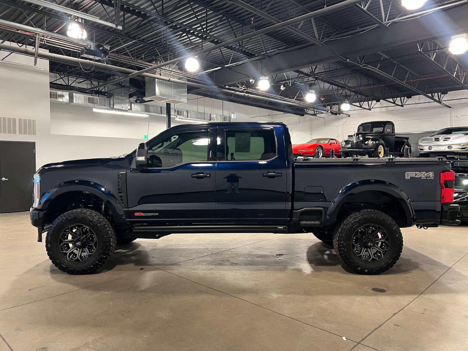 Used 2024 Ford F350 Lariat w/ Lariat Ultimate Package image 6