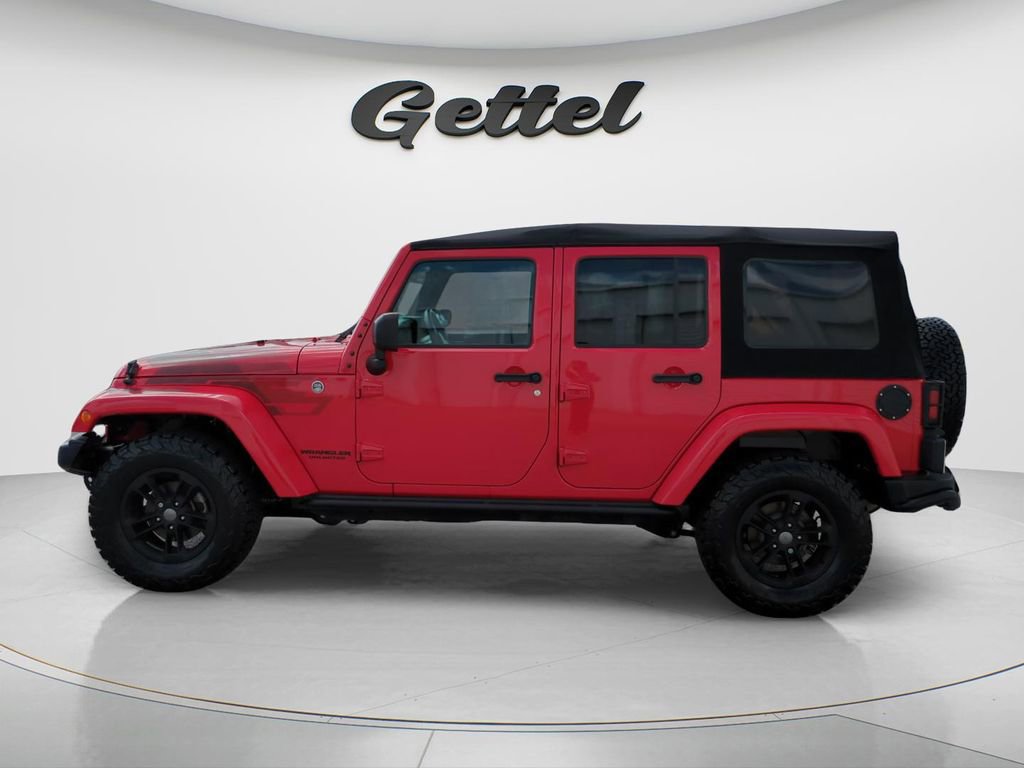 Used 2017 Jeep Wrangler Unlimited Sahara AWD/4WD image 8