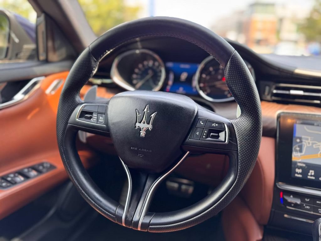 Used 2018 Maserati Quattroporte S Q4 AWD/4WD image 28