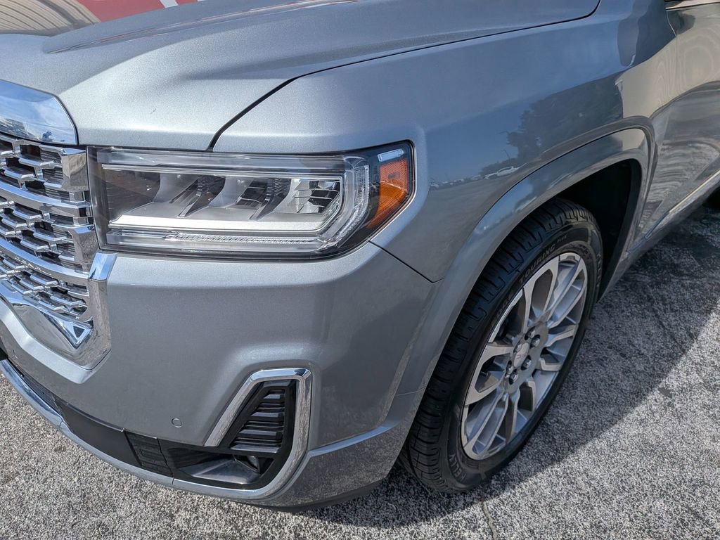 Certified 2023 GMC Acadia Denali w/ Denali Ultimate Package FWD image 7