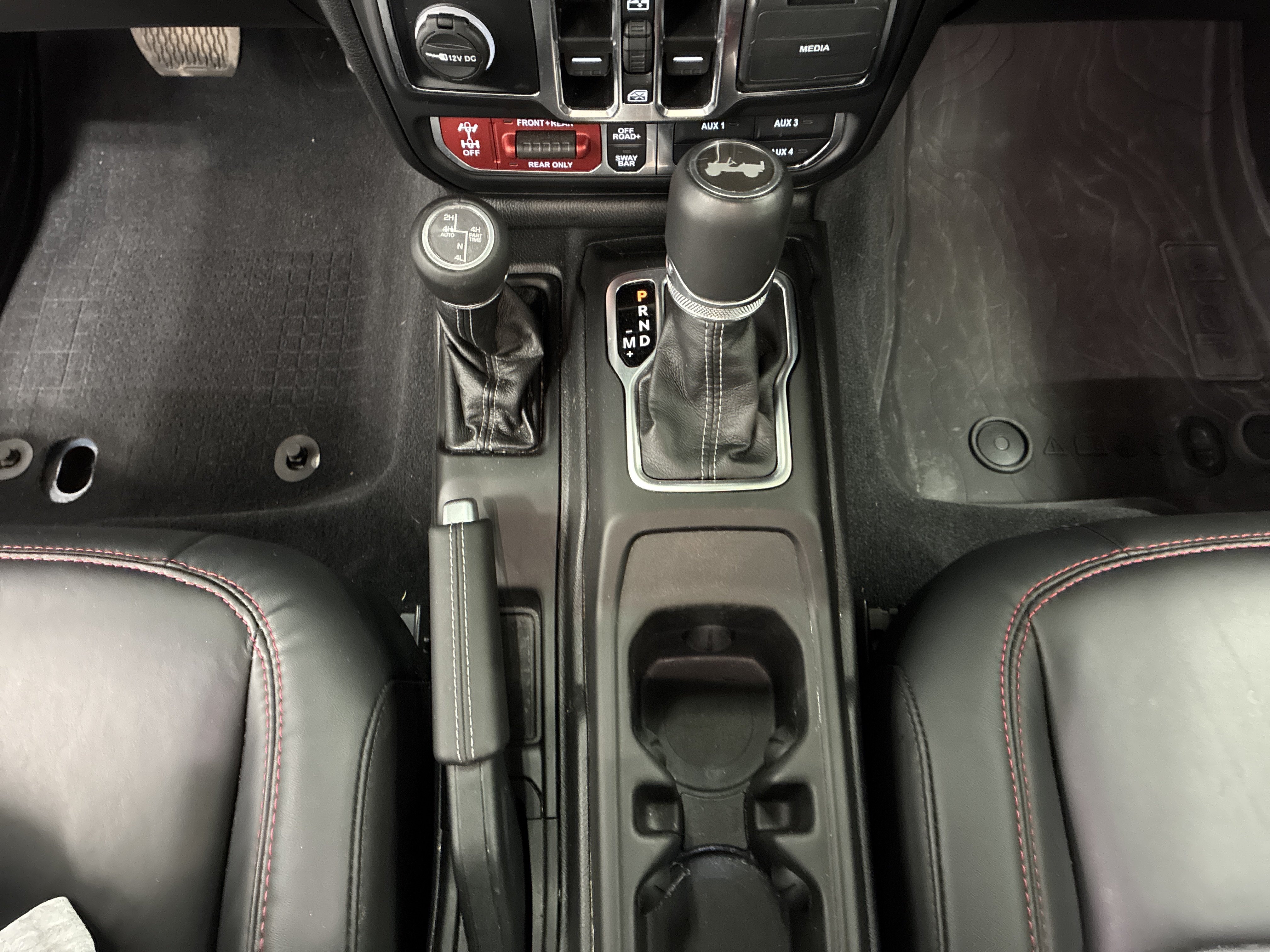 Certified 2025 Jeep Wrangler Unlimited Rubicon AWD/4WD image 19