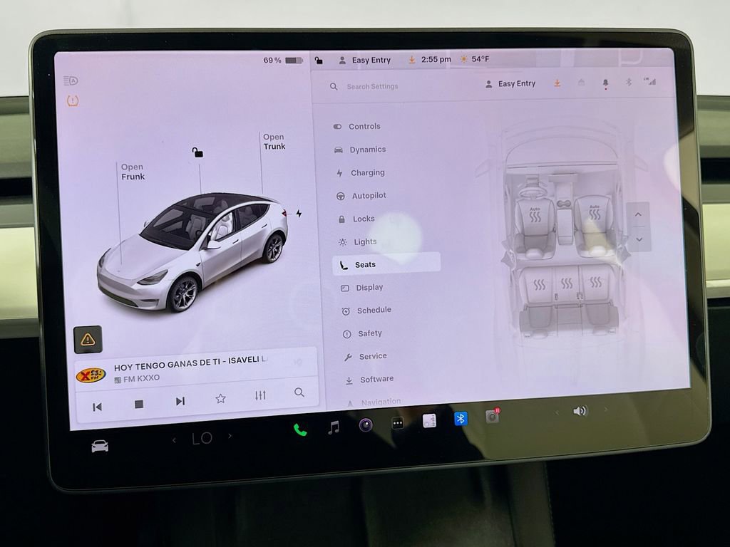 Used 2021 Tesla Model Y Long Range image 36