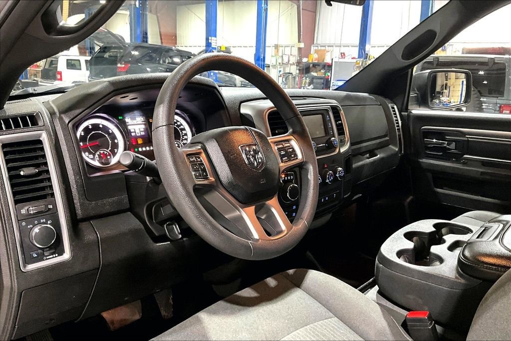 Used 2024 RAM 1500 Classic Warlock image 13