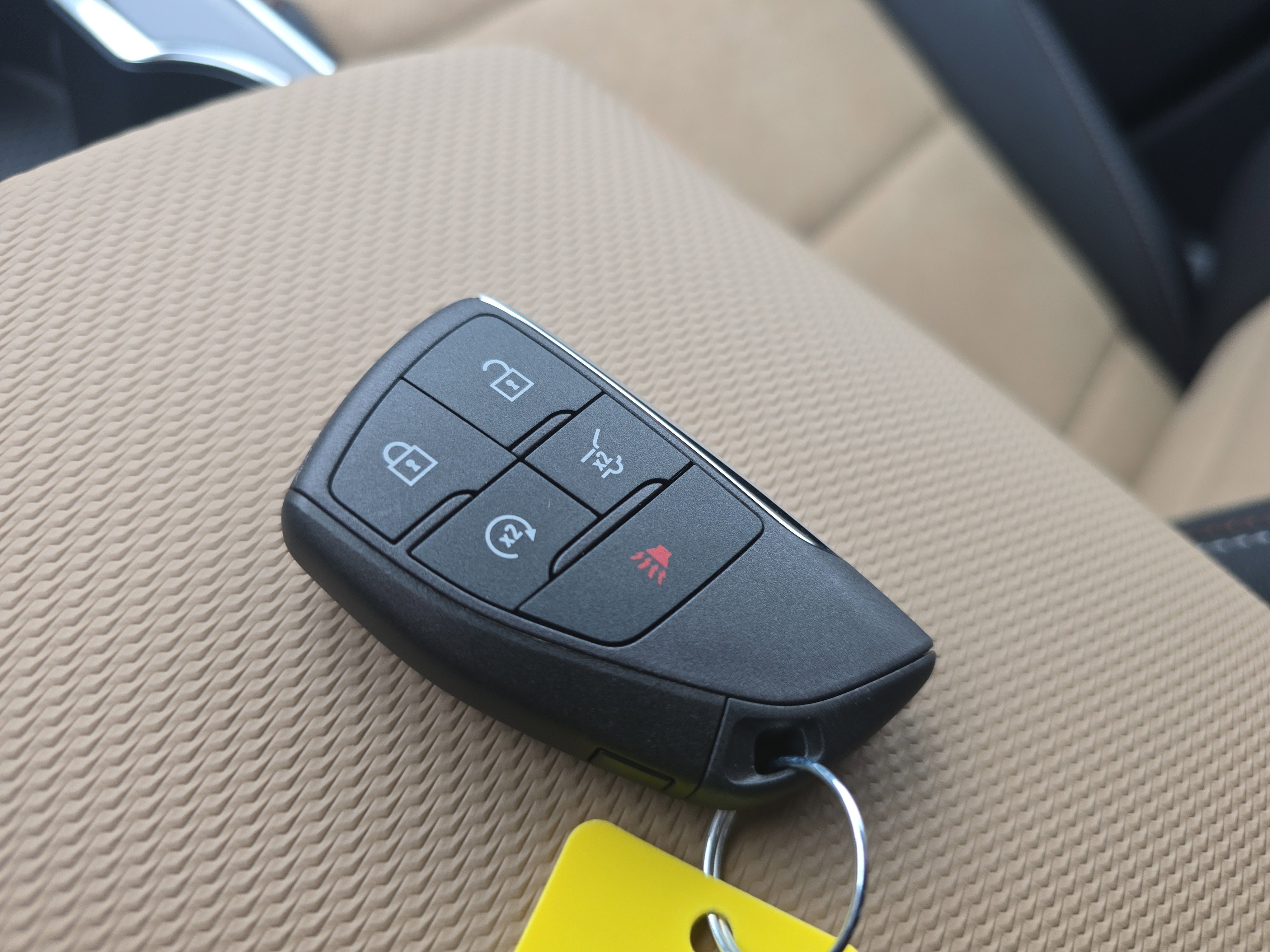 New 2026 Chevrolet Equinox ACTIV w/ LPO, Floor Liner Package image 34