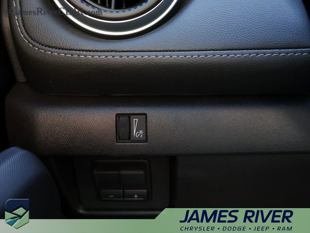 Used 2026 Chevrolet Colorado LT w/ Advanced Trailering Package image 30