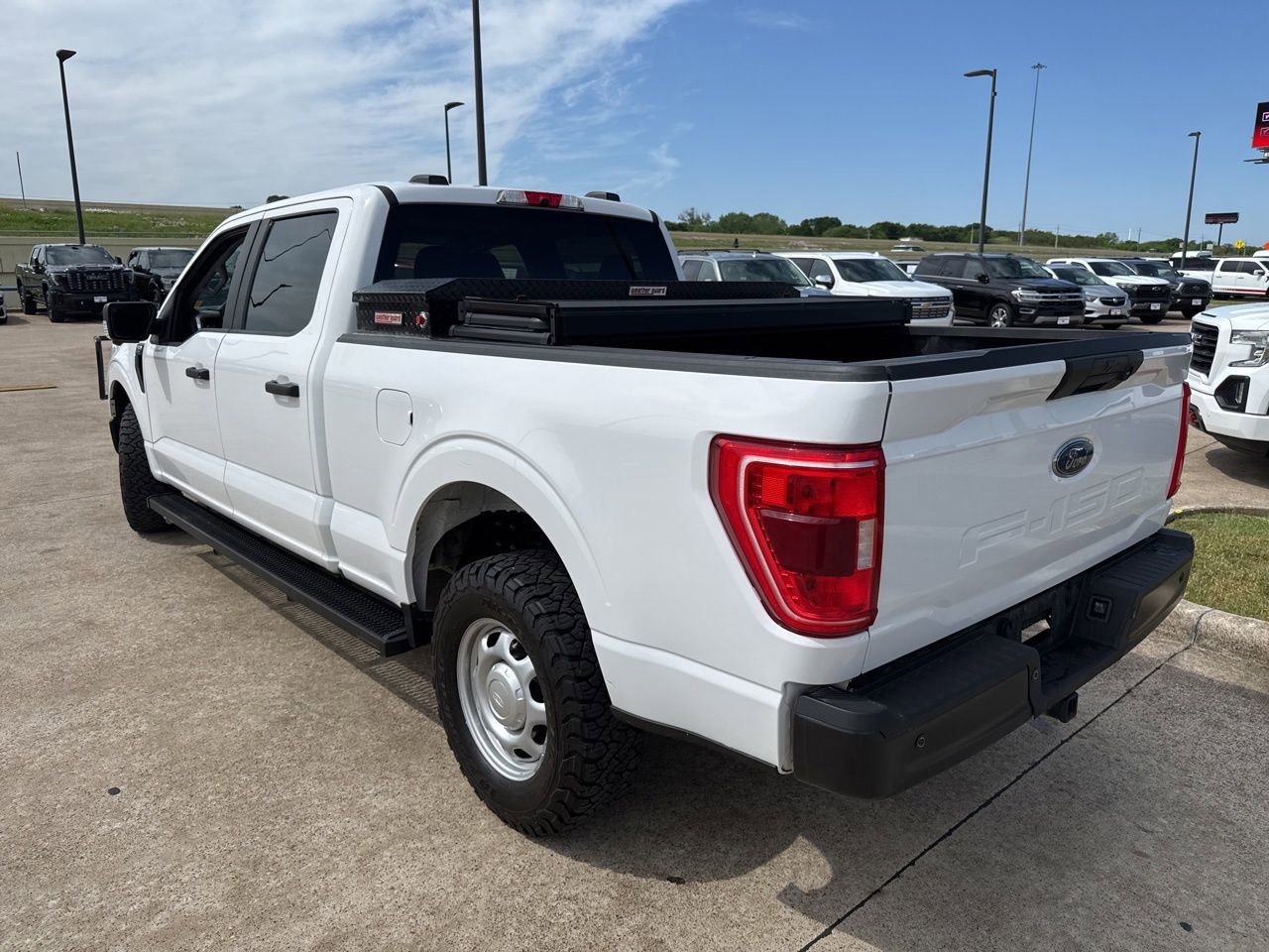 Used 2022 Ford F150 XL w/ Trailer Tow Package image 8