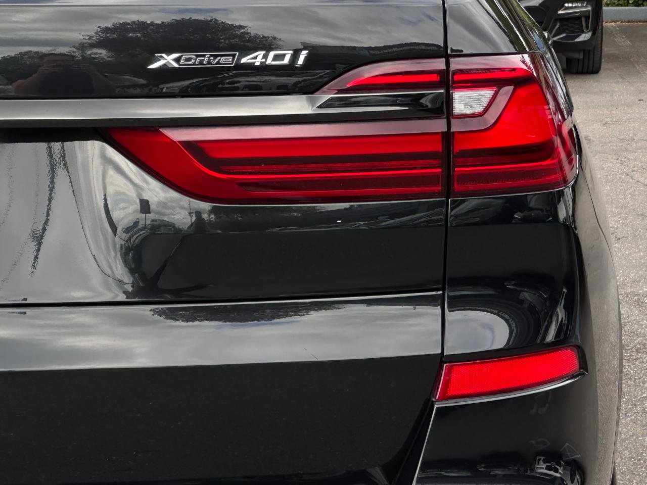 Used 2020 BMW X7 xDrive40i w/ M Sport Package AWD/4WD image 13