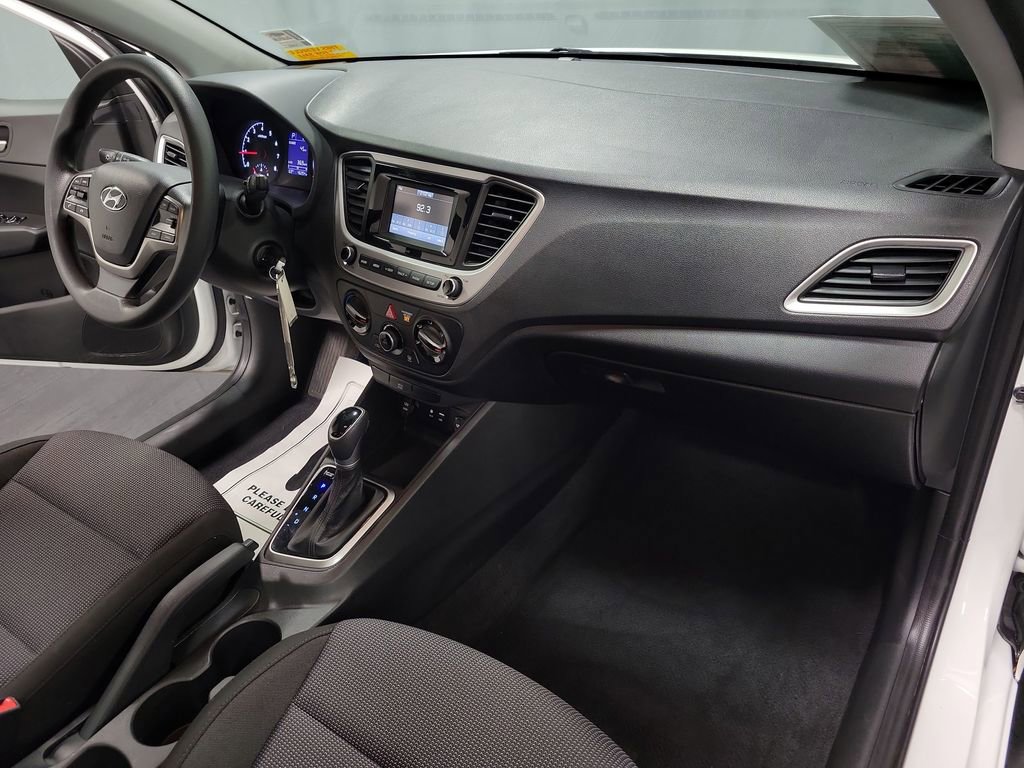 Used 2022 Hyundai Accent SE image 23