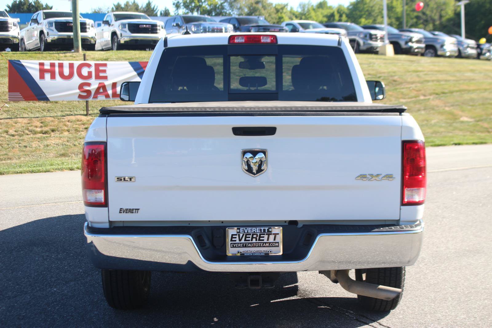 Used 2023 RAM 1500 Classic SLT w/ Trailer & Traction Group AWD/4WD image 6