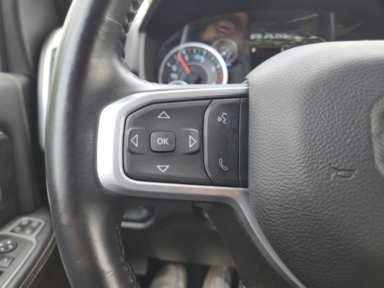 Used 2024 RAM 3500 Big Horn AWD/4WD image 18