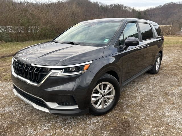 Used 2022 Kia Carnival LX image 3