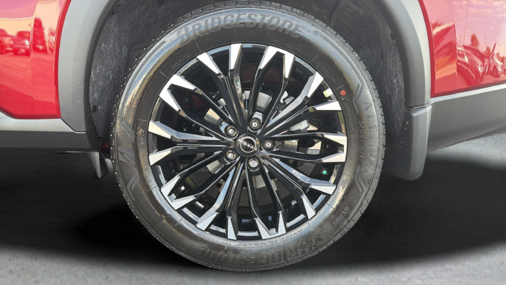 New 2026 Nissan Rogue Dark Armor FWD image 15