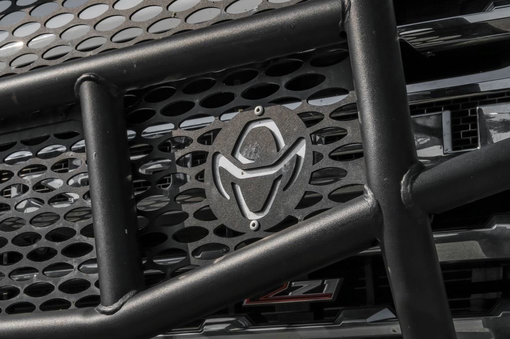 Used 2020 Chevrolet Silverado 2500 LTZ w/ LTZ Premium Package image 56