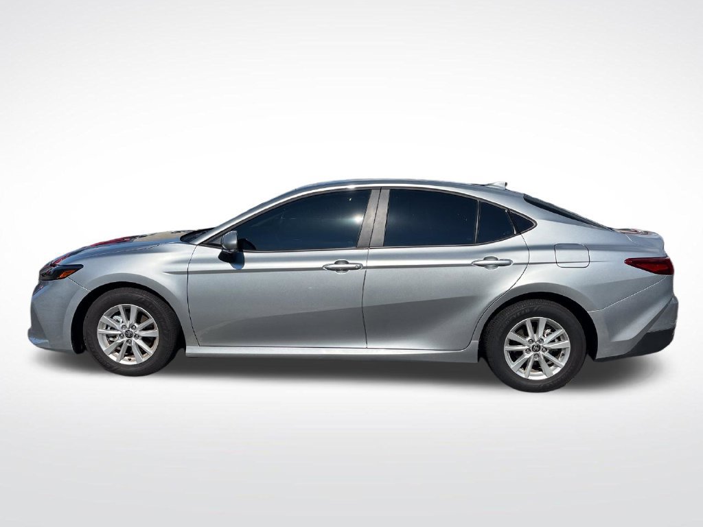 Used 2025 Toyota Camry LE w/ Convenience Package FWD image 2