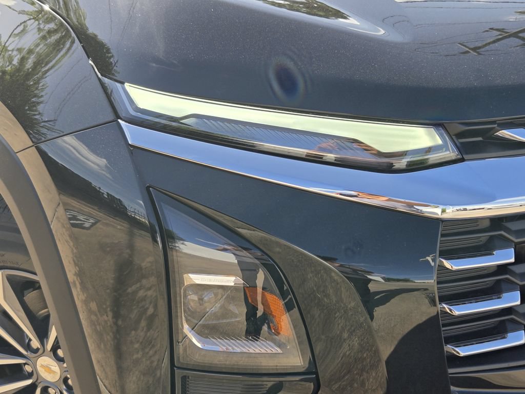 New 2026 Chevrolet Equinox LT w/ Convenience Package II FWD image 10