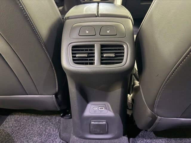 Used 2023 Buick Envision Avenir AWD/4WD image 28