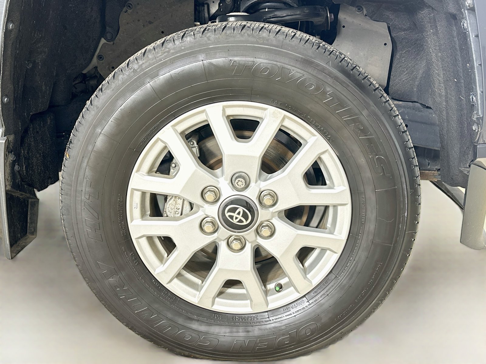 Used 2024 Toyota Tacoma SR w/ SR Upgrade Package AWD/4WD image 10