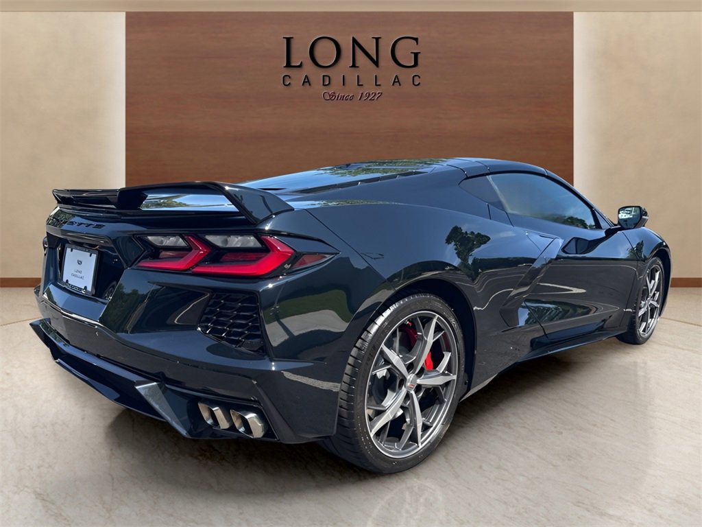 Used 2020 Chevrolet Corvette Stingray Premium Cpe w/ 3LT Preferred Equipment Group image 4