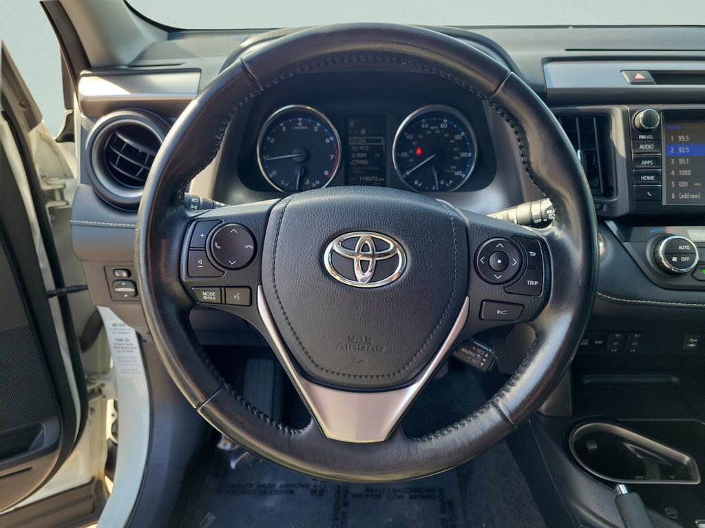 Used 2018 Toyota RAV4 Limited image 23